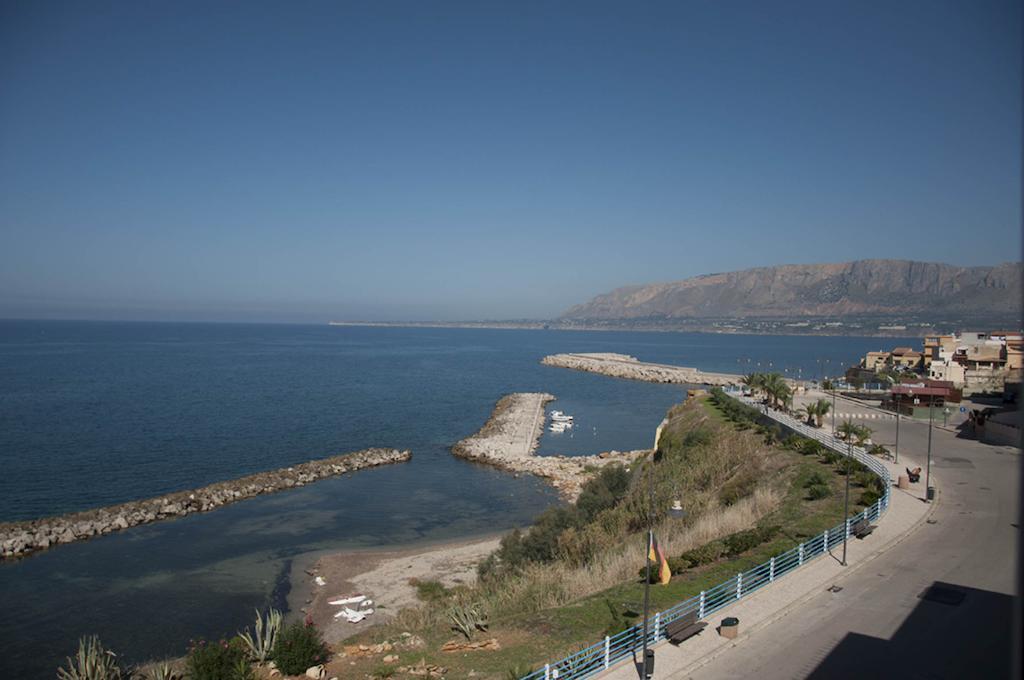 Le Bistro Trappeto Trappeto (Sicily) Exteriér fotografie